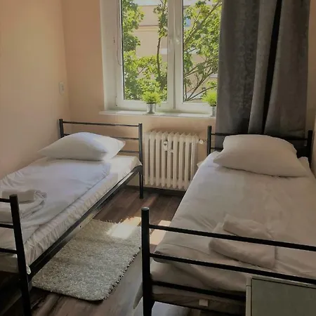 Dobry Najem 13 *